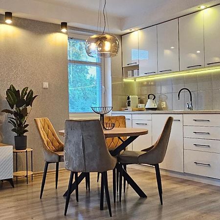Apartament W Centrum Z Widokiem Na Jeziorko Kętrzyn Exterior foto