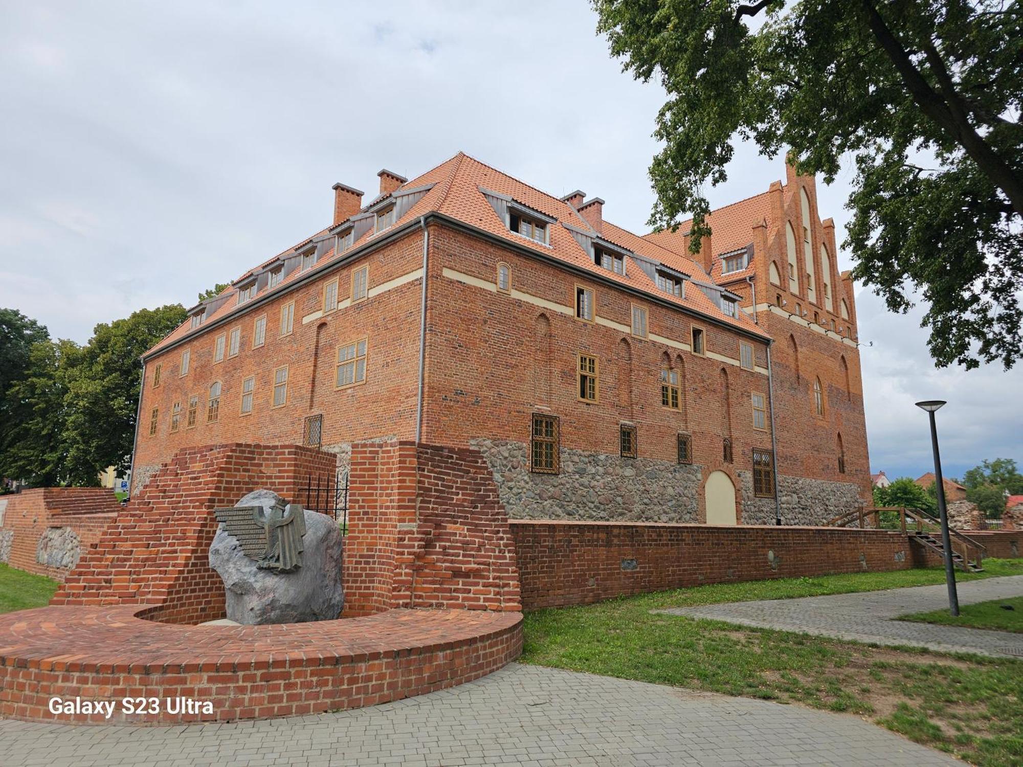 Apartament W Centrum Z Widokiem Na Jeziorko Kętrzyn Exterior foto